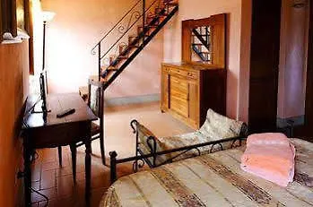 Leopoldina Villa Bucine